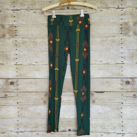 NWT OS One Size LuLaRoe Legging - Yellow, Peach & Black Aztec Print on Green - Picture 1 of 3